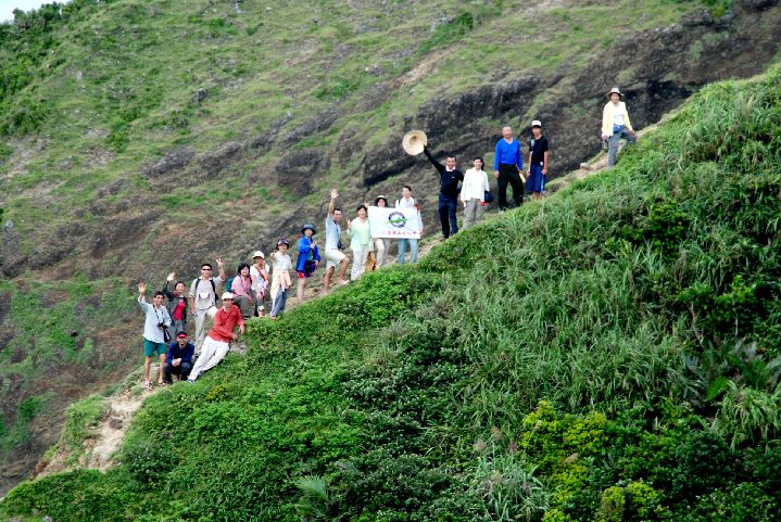 41.jpg - 41--上陡坡想要瞧一瞧回音谷到底長個什麼樣