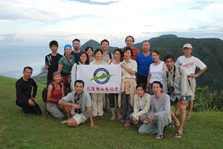 47.jpg - 47--趁著日落前再趕場跑一個景點蘭嶼氣象站